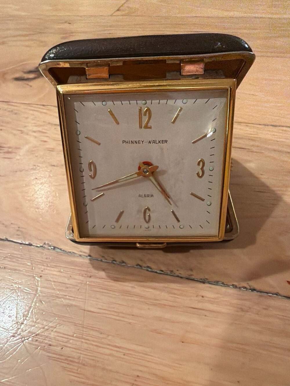 Vintage Phinney-Walker Travel Alarm Clock Gold Tone Made in Japan Brown Case‎